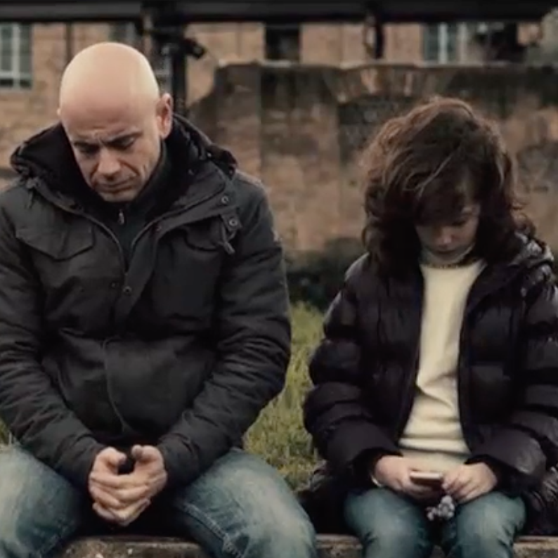 Locandine e foto film Tre ore